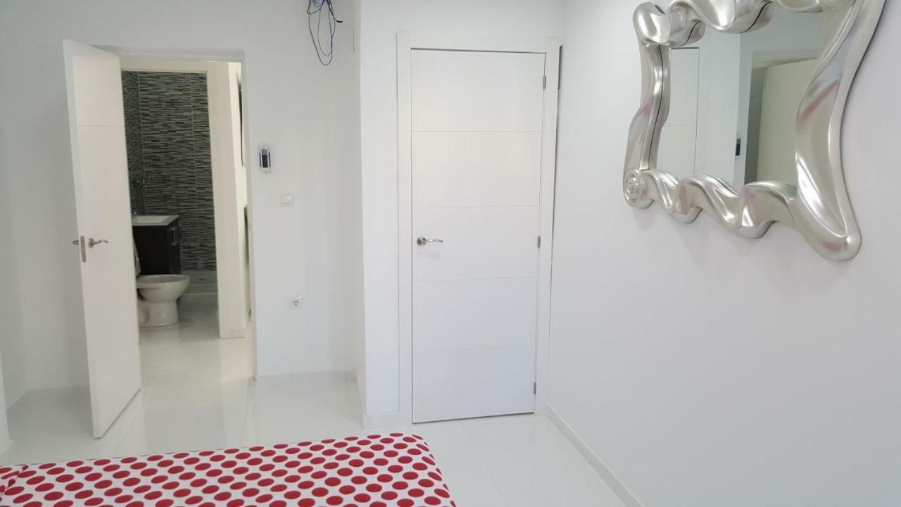White Apartment Alicante Kültér fotó